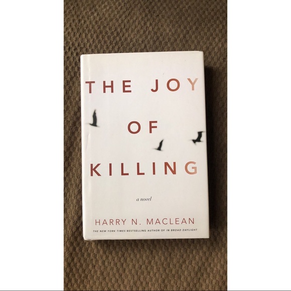 👋🏽DONATING SOON👋🏽 Assortment of books-set of 4 - Picture 3 of 8